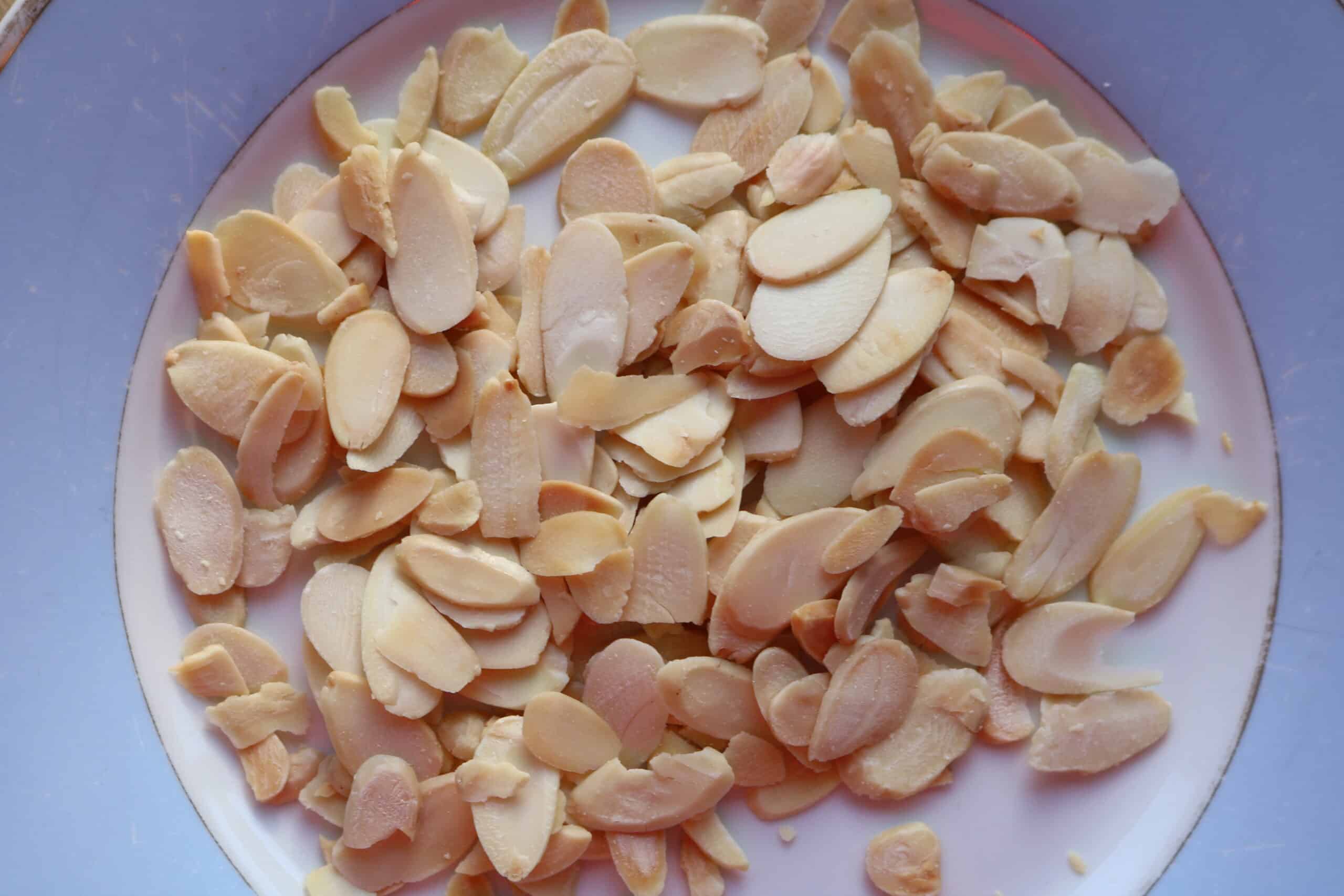 flaked almonds