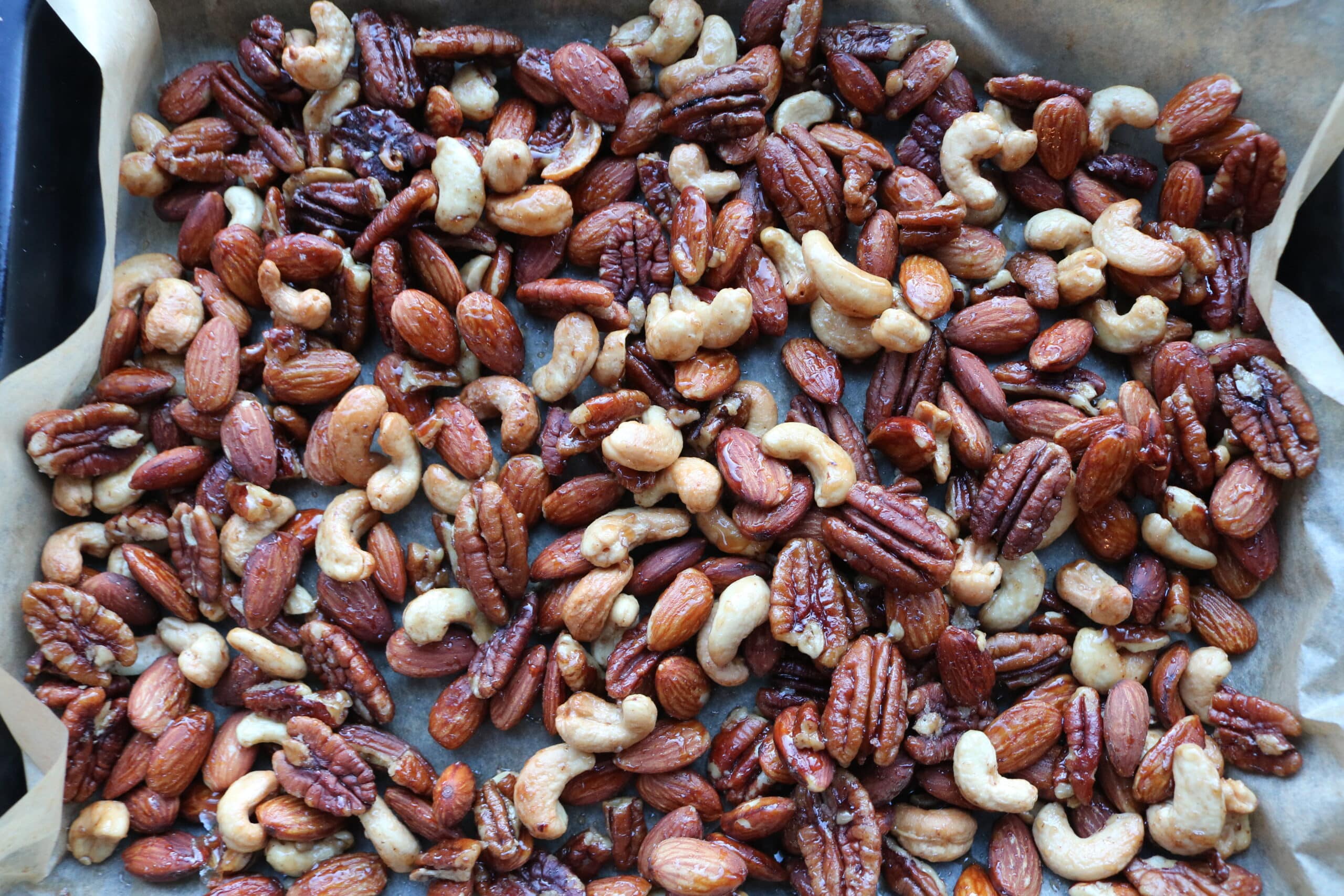 mixed roasted nuts