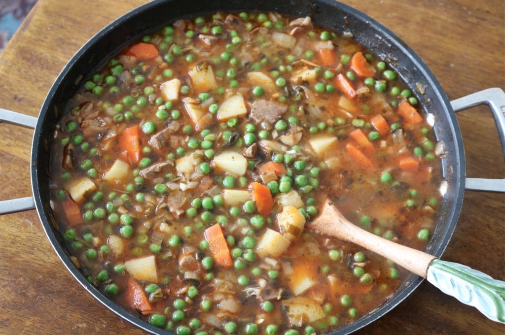 lebanese bazala pea stew