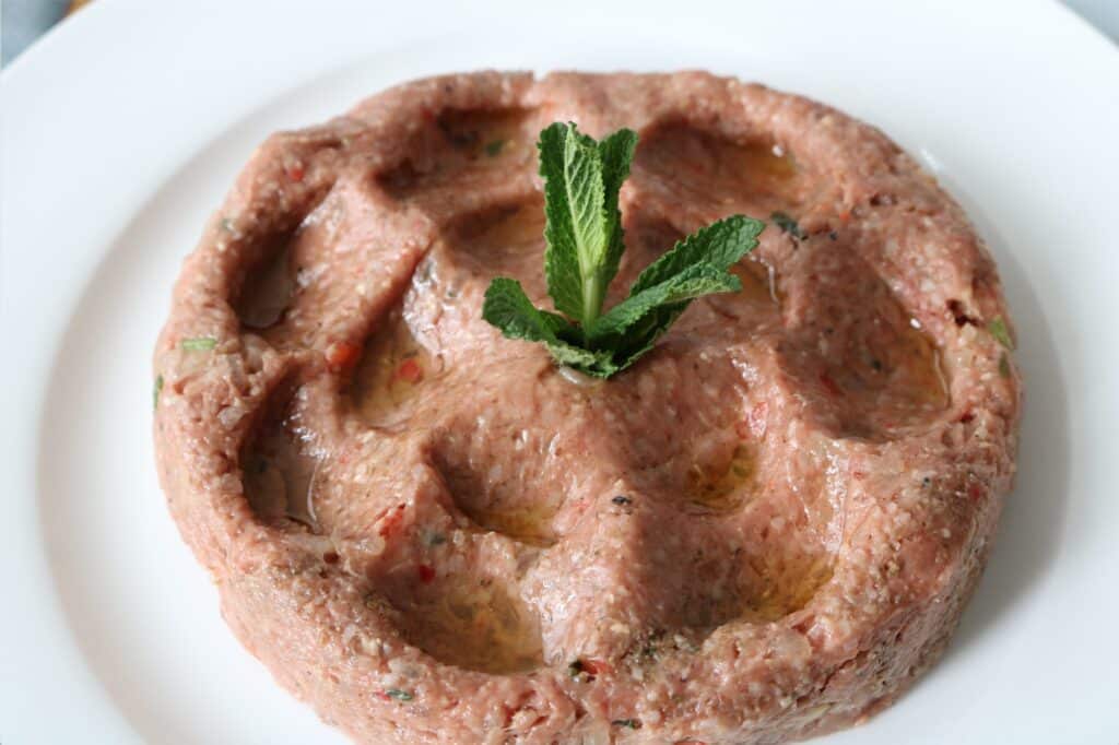 stramt Hver uge Artifact Kibbeh Nayeh by Zaatar and Zaytoun - Lebanese Recipes and Food Blog