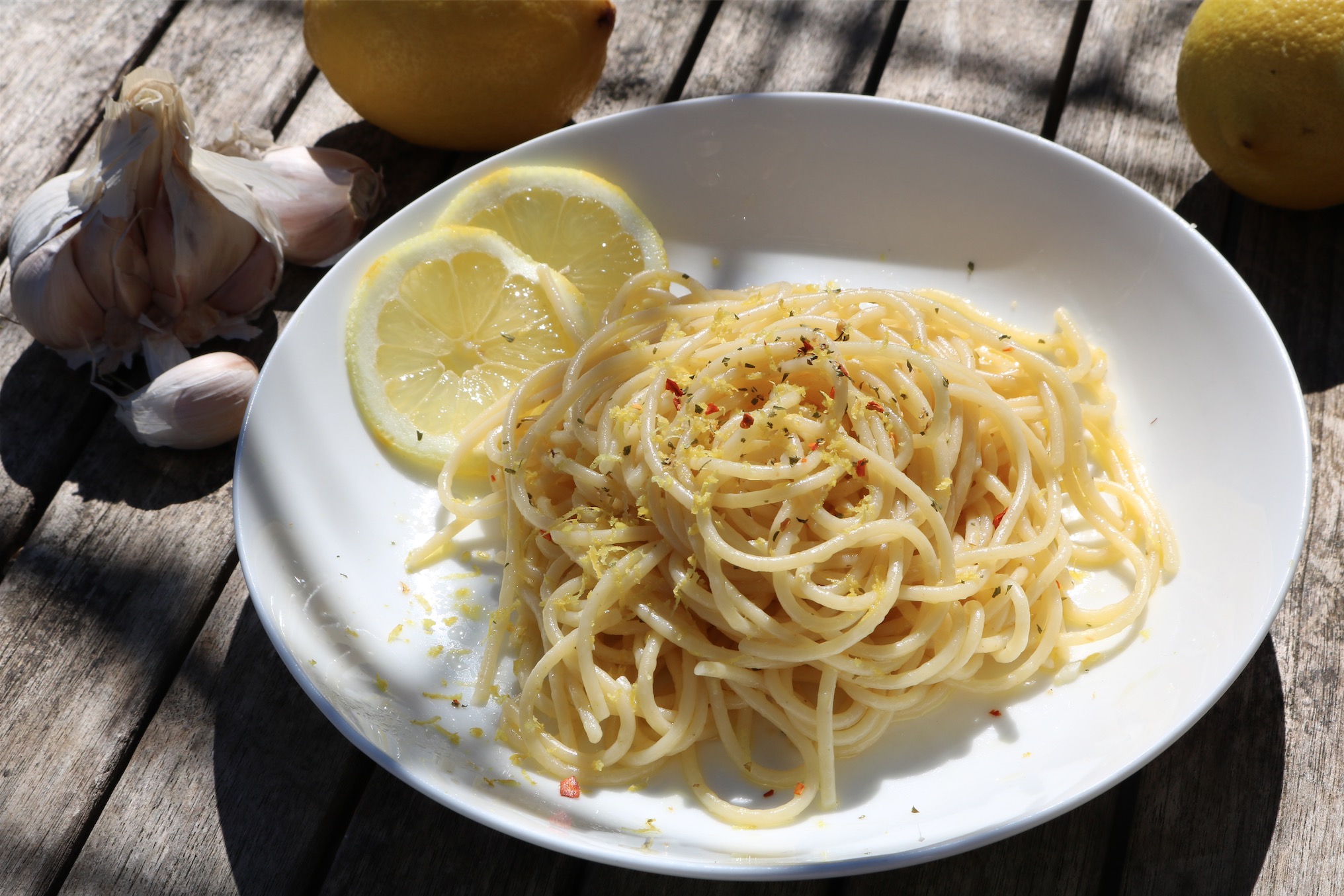 lemon garlic spaghetti