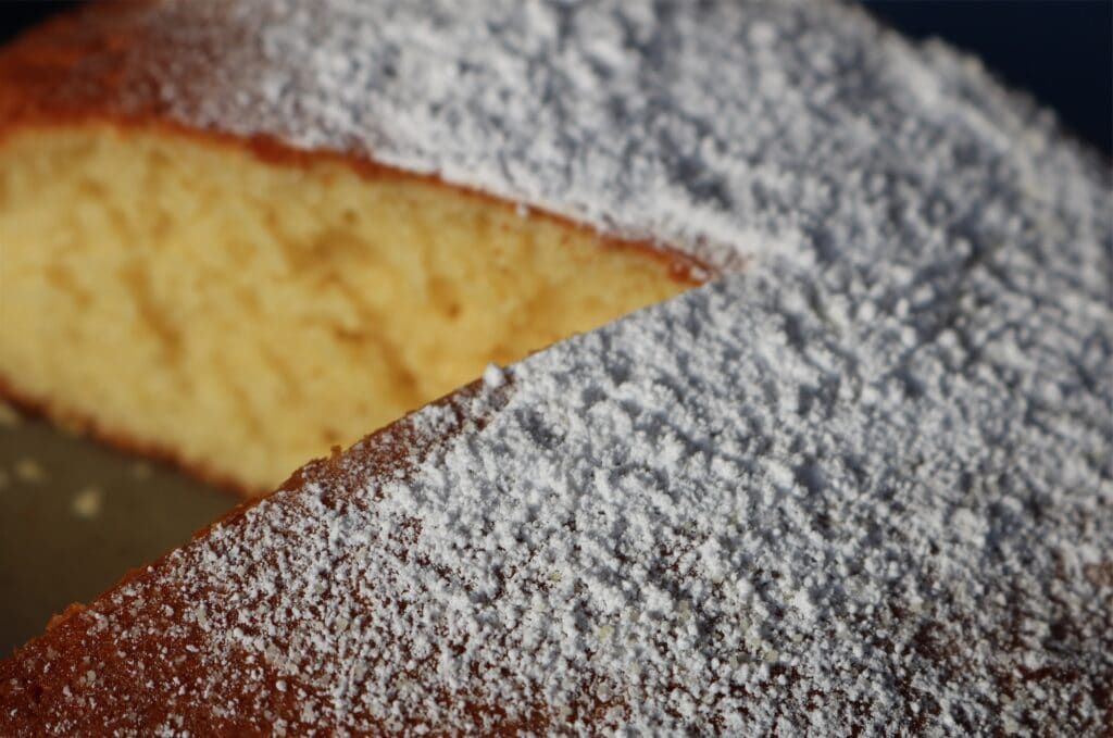 cake with icing sugar