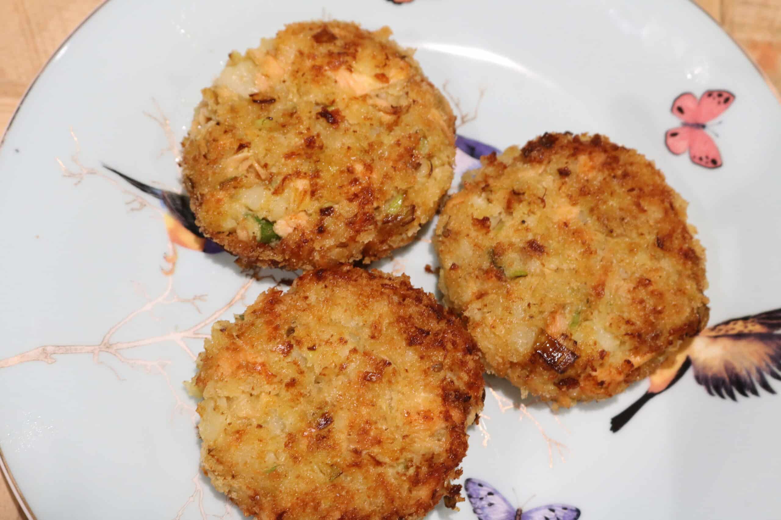 pan fried salmon cakes